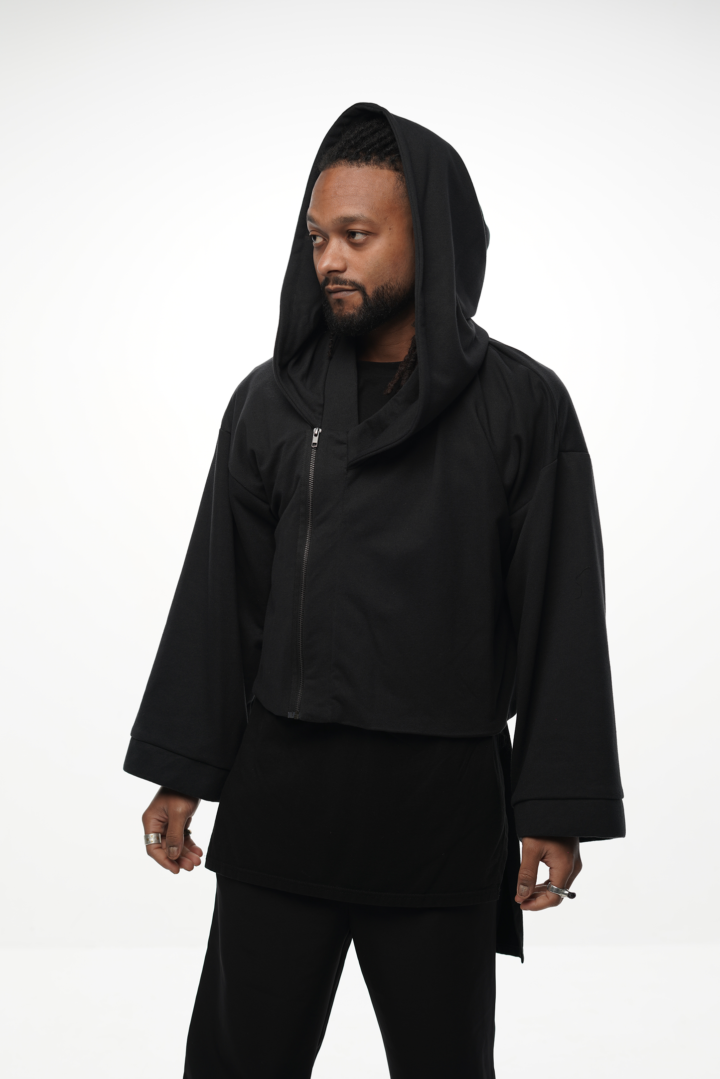 KIMONO CORTO PERCEPTION CAPUCHA