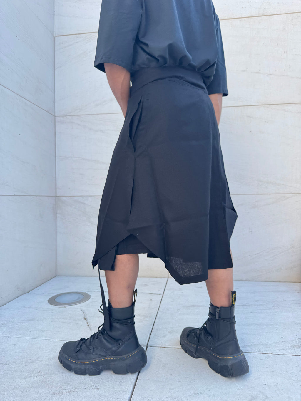 TENET LINO                                                                                                       Gonna avvolgente unisex - SOLO 1 RIMASTA!