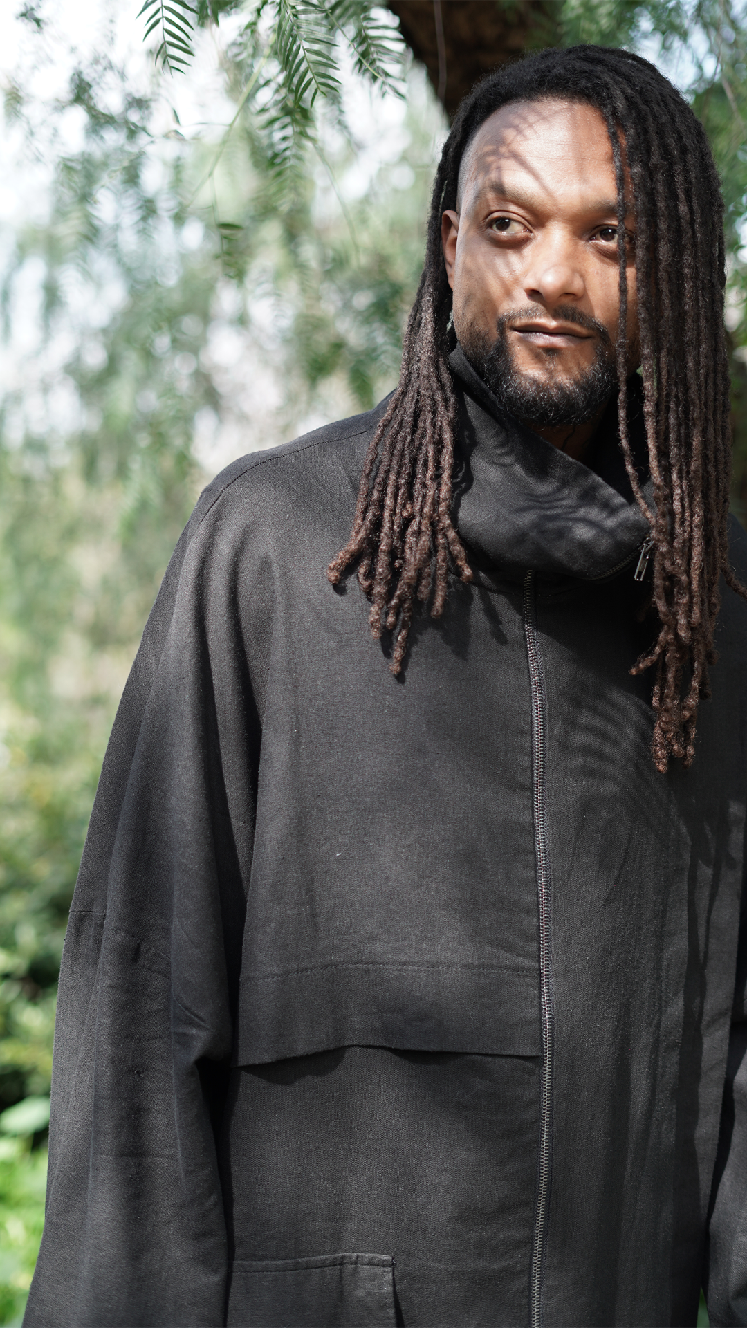 WAVES                                                                                                     Unisex pleated linen jacket - ONLY A FEW LEFT!