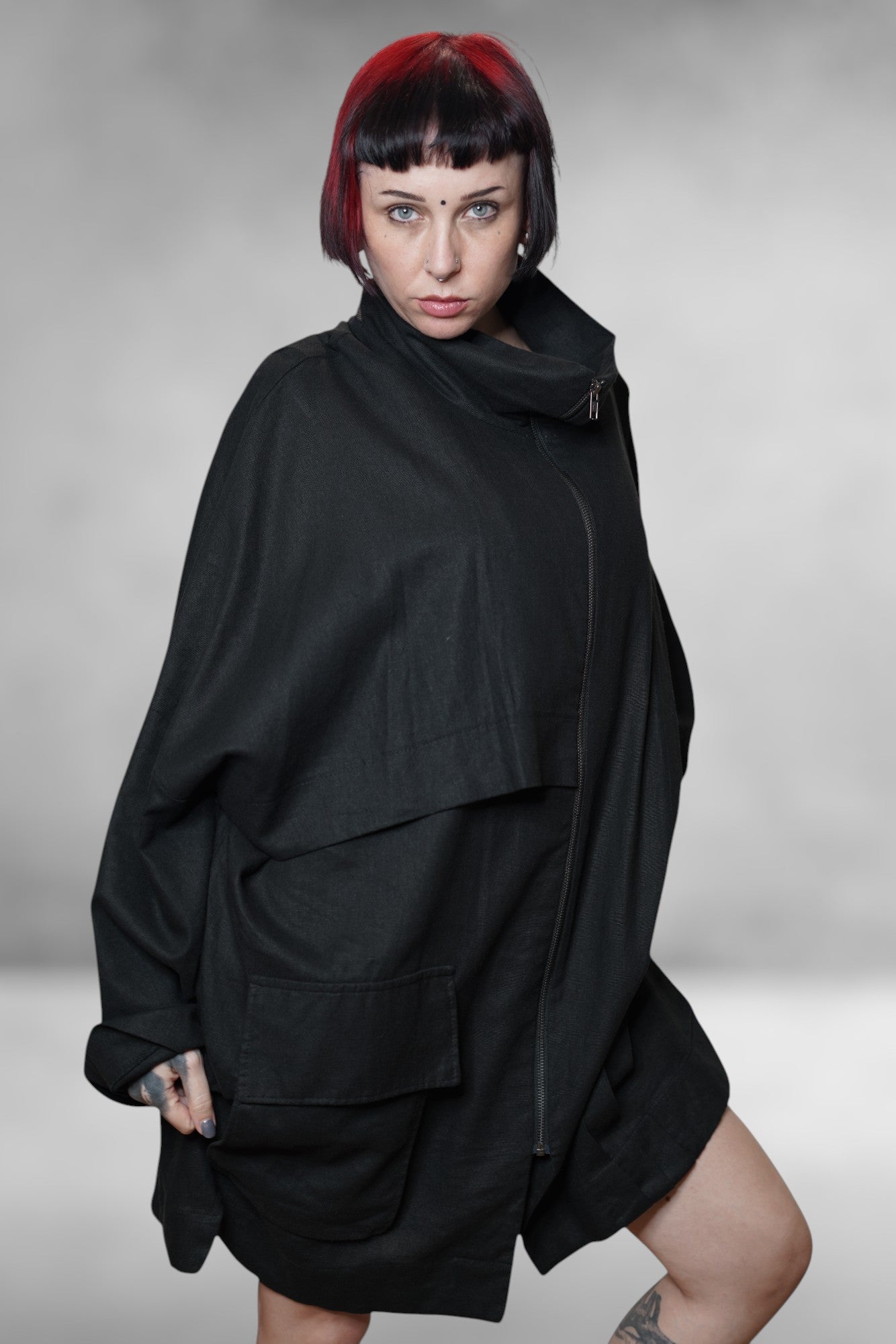 WAVES                                                                                                     Unisex pleated linen jacket - ONLY 2 LEFT!