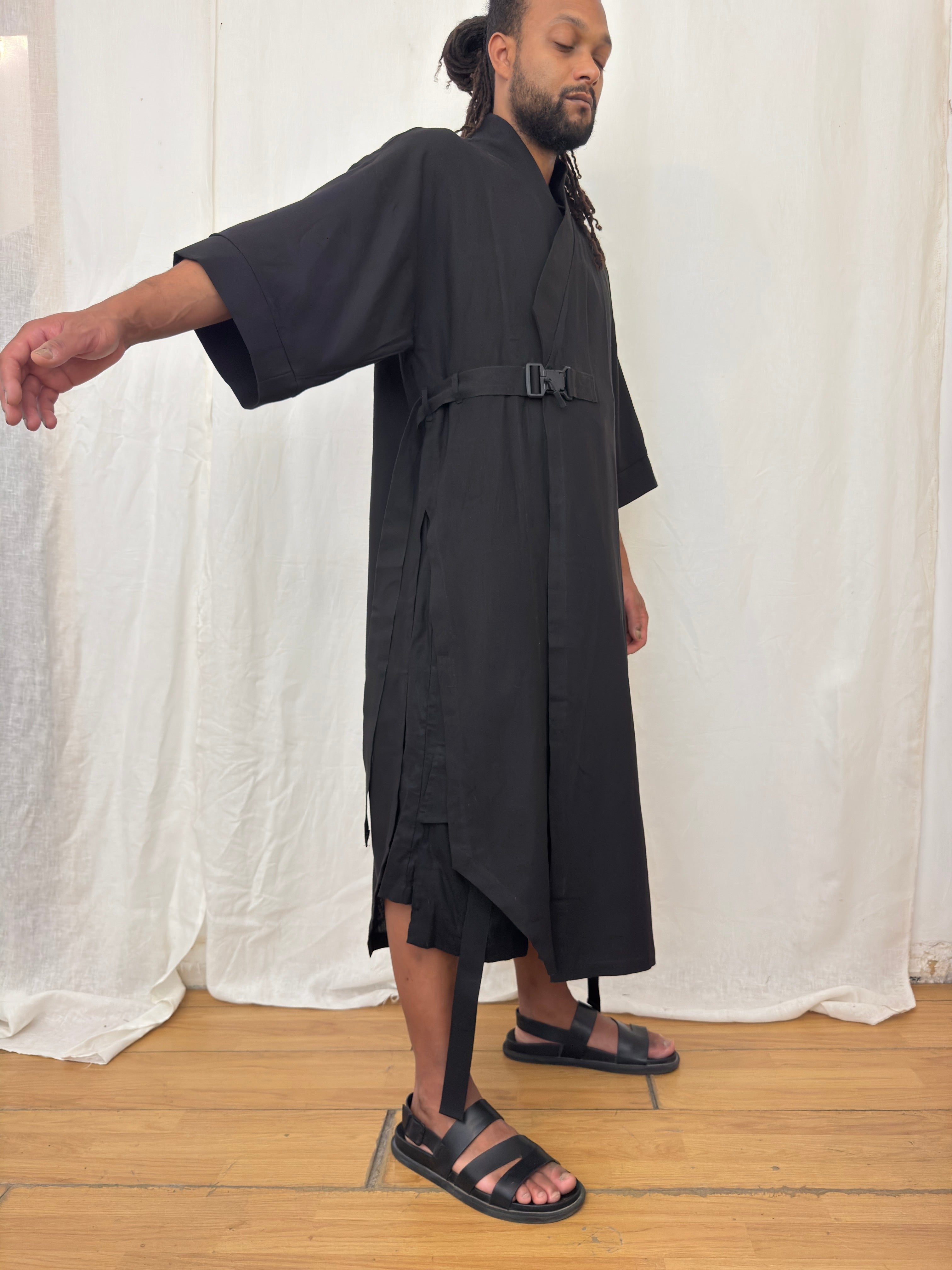KIMONO LARGO — KATA 型